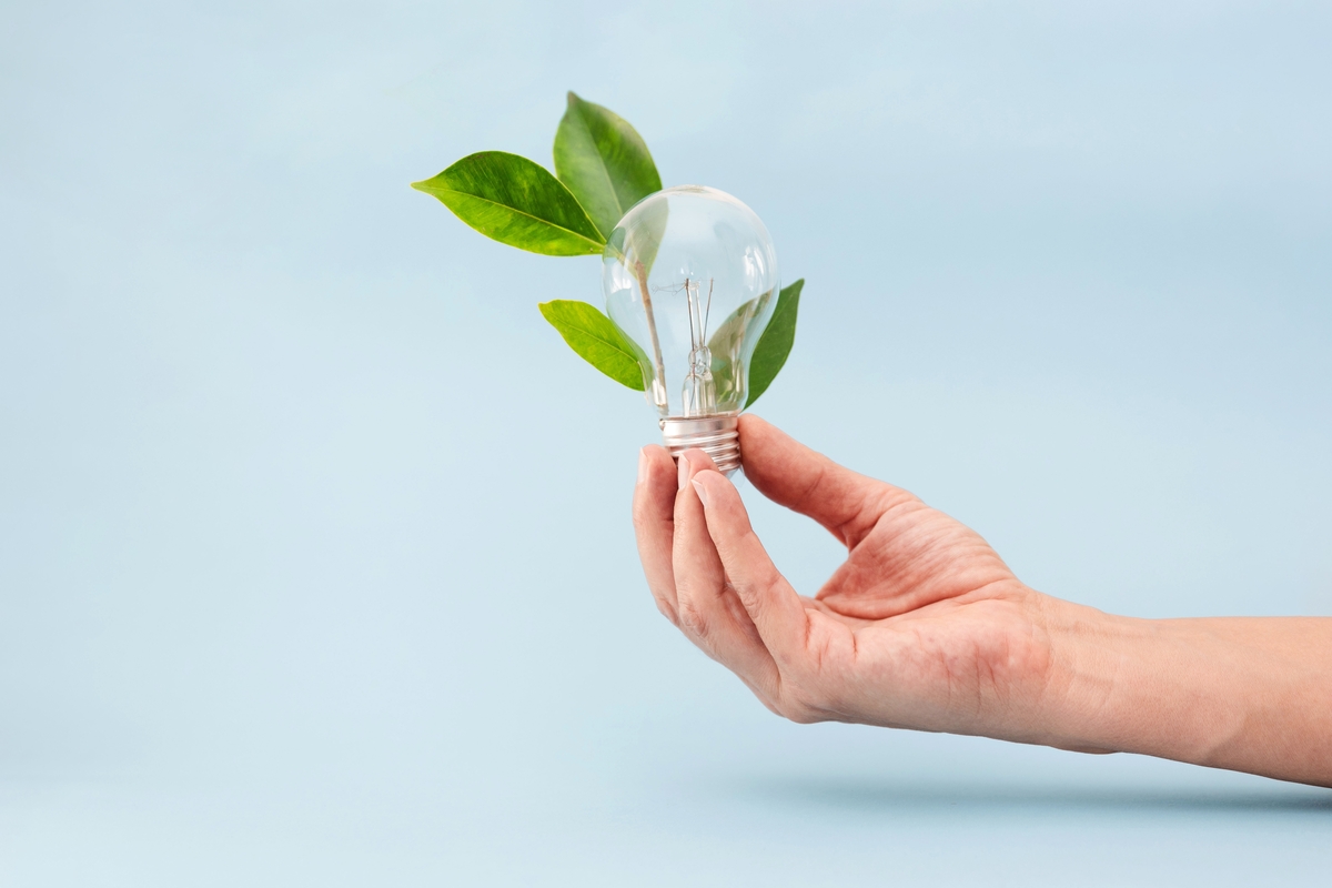 Fotovoltaico ibrido: aumentare l’efficienza delle celle in perovskite-silicio Fotovoltaico ibrido: aumentare l’efficienza delle celle in perovskite-silicio